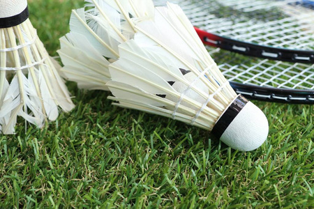 加大额引援 加大额引援