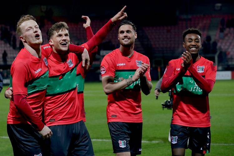 谁先交大谁 谁先交大谁